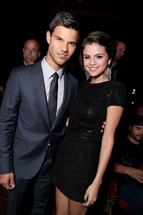 HOLLYWOOD, CA - SEPTEMBER 15: (EXCLUSIVE COVERAGE) Taylor Lautner and Selena Gomez at Lionsgate's World Premiere of 'Abduction' at Grauman's Chinese Theatre on September 15, 2011 in Hollywood, California. Taylor Lautner Selena Gomez
Lionsgate's World Premiere of 'Abduction' Hollywood Los Angeles, America.