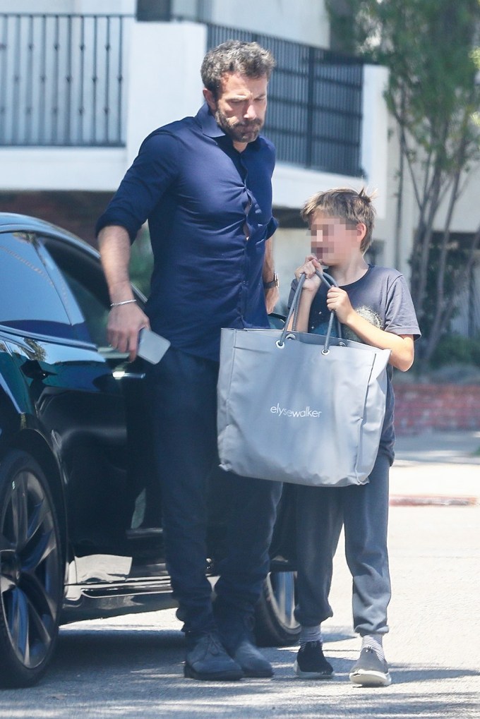 Ben Affleck Out With Samuel After His Honeymoon