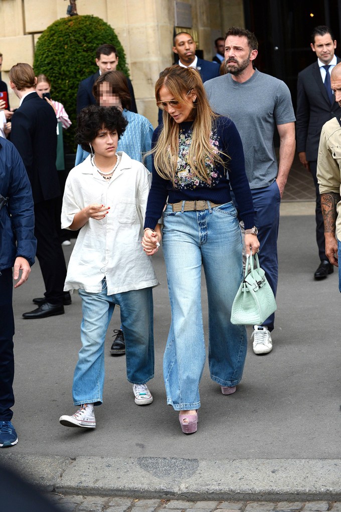 J.Lo & Emme Hold Hands At Lunch With Ben & Seraphina
